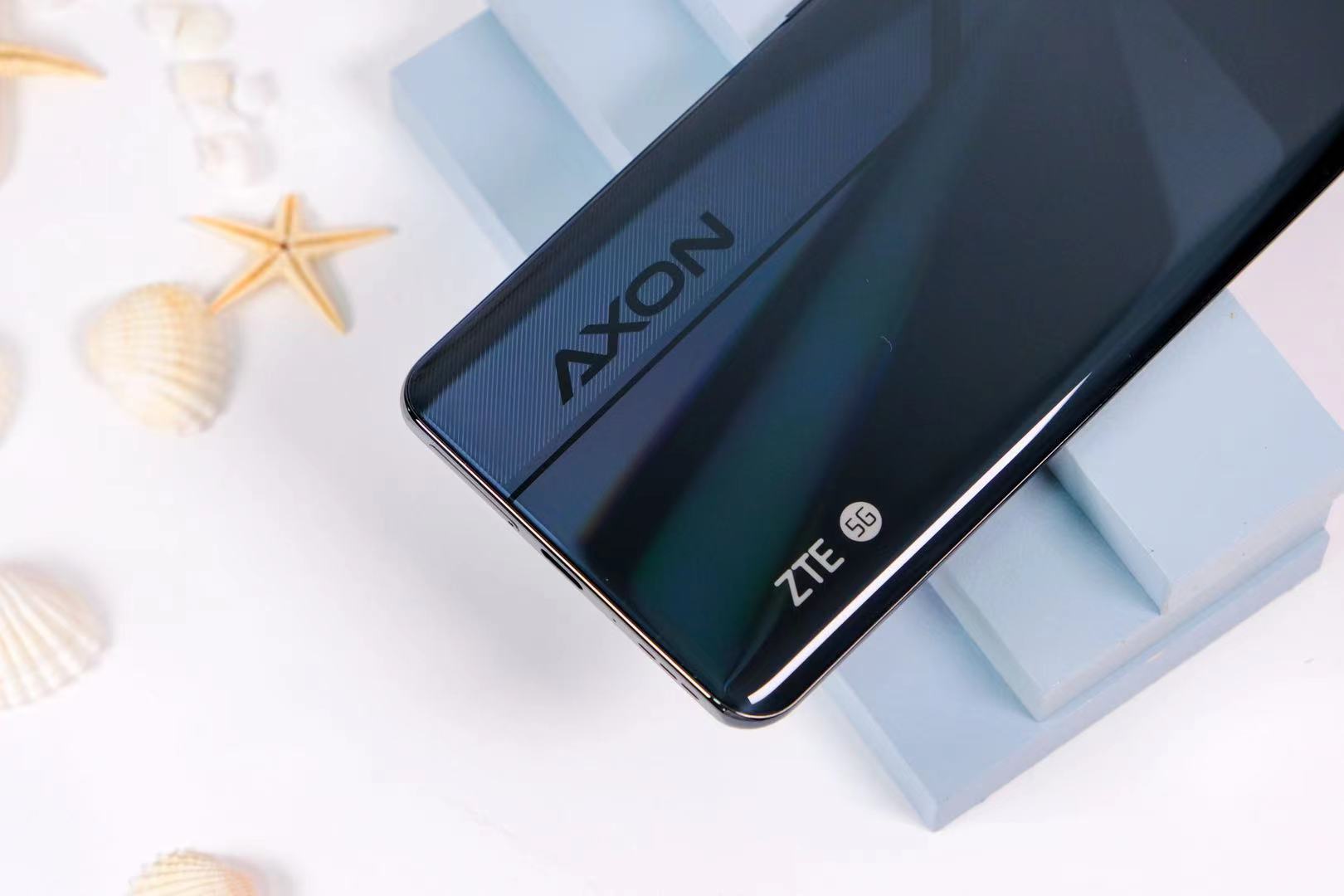 中兴axon305g评测,中兴axon305g屏下版值得买吗