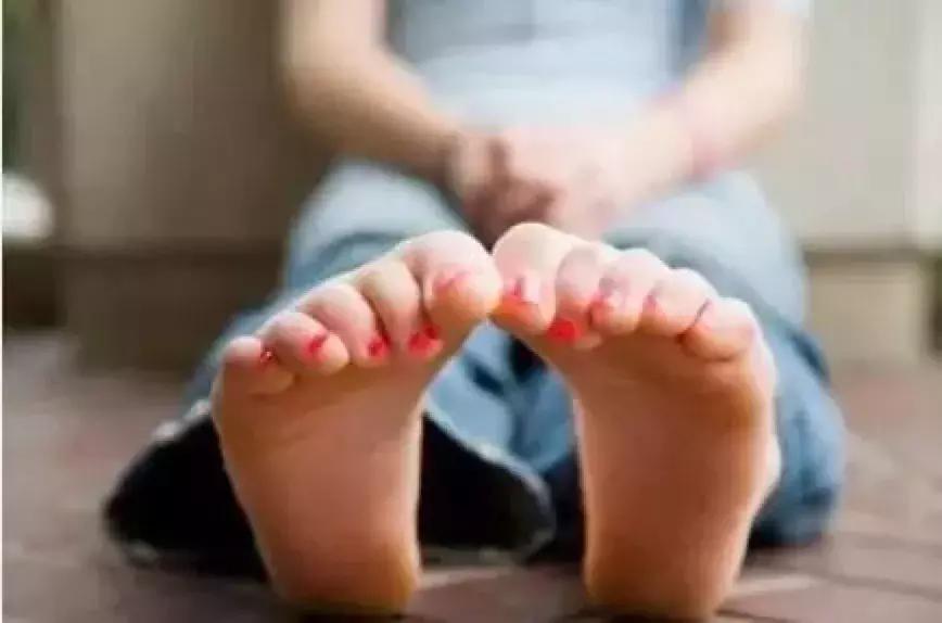 立冬已至冻手冻脚的季节到了,冻手冻脚的季节又到了该怎么熬过