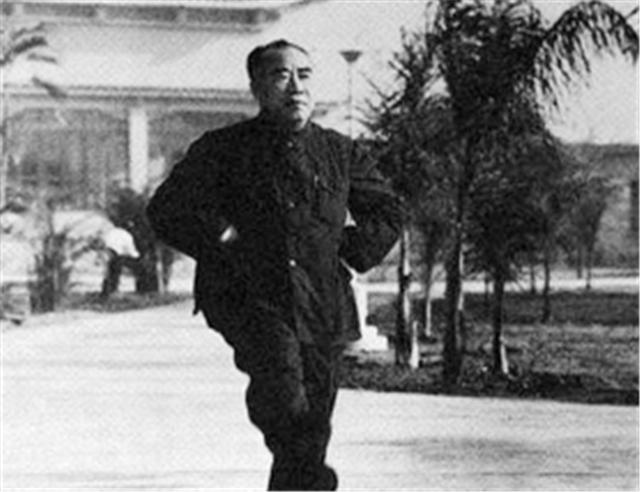 *德朱**元帅离世后，子女将其一生存款上缴中央，存款数额有多少？