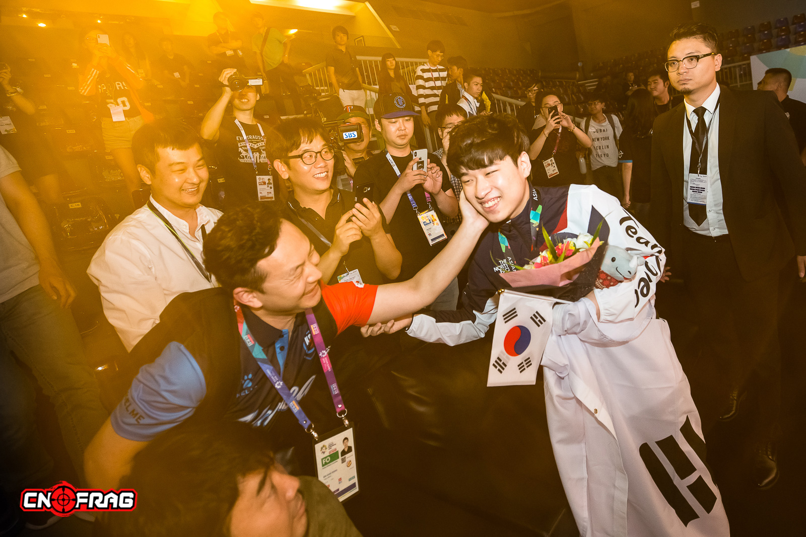 TheYearinPhotos-cnFrag2018年度电竞图片