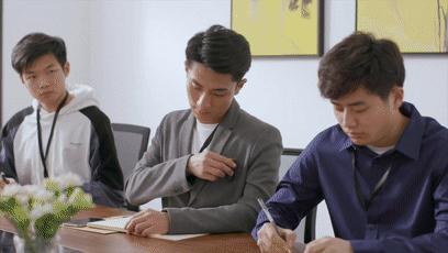 鍗庝负濡備綍鑻辨眽浜掕瘧,鍗庝负鍚屽０浼犺瘧鏃ヨ