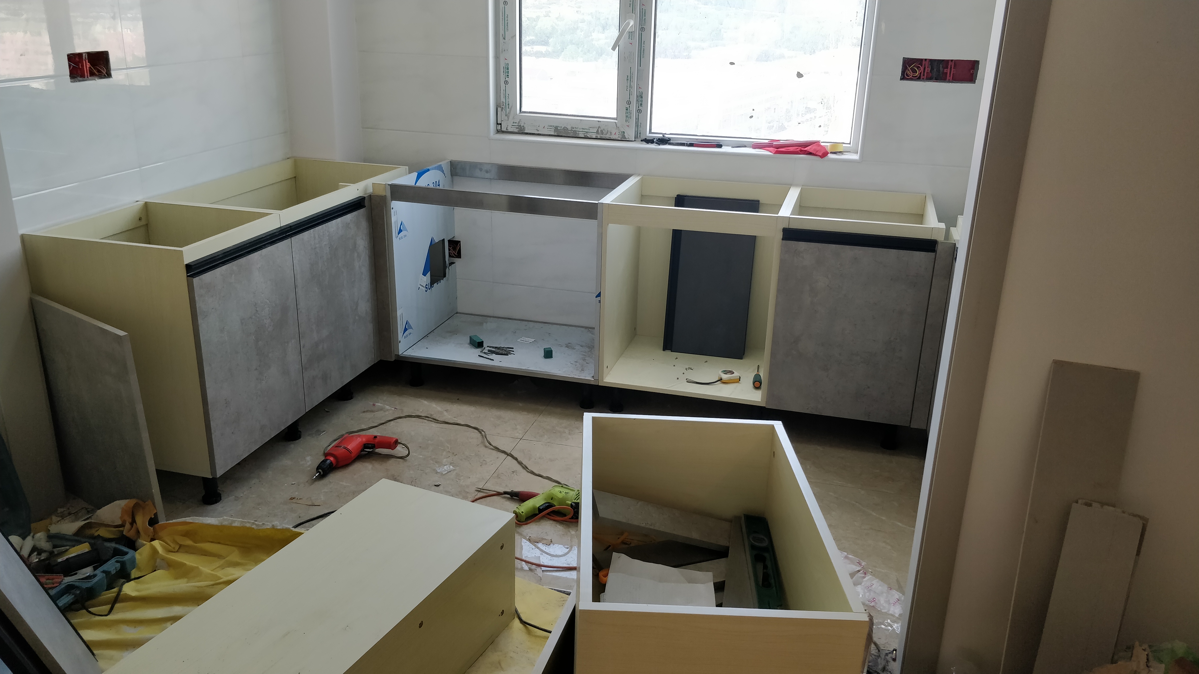 120平高层房子3室两厅装修,简装修无吊顶房子三室两厅120平