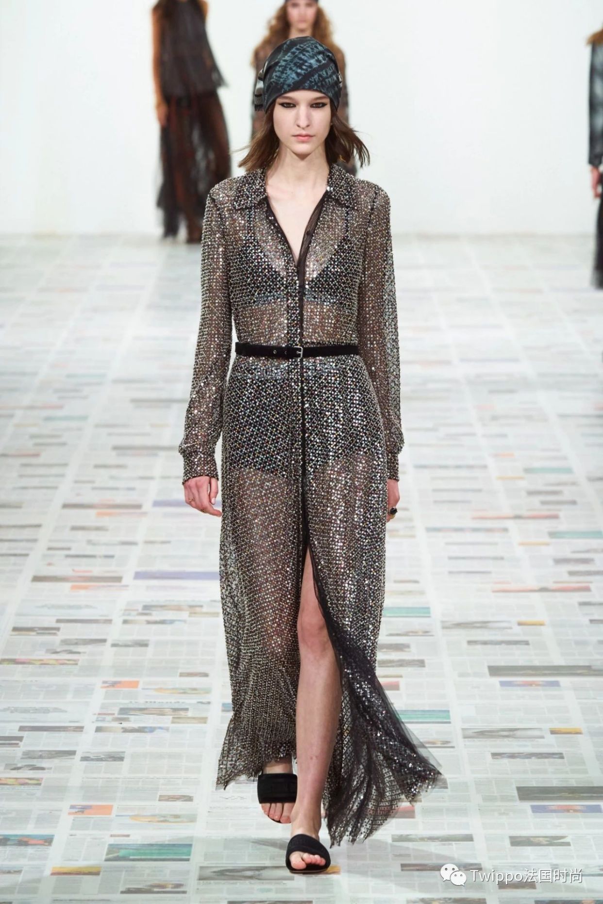 2020秋冬巴黎时装周givenchy秀场 (jacquemus 2020巴黎时装周秀场)