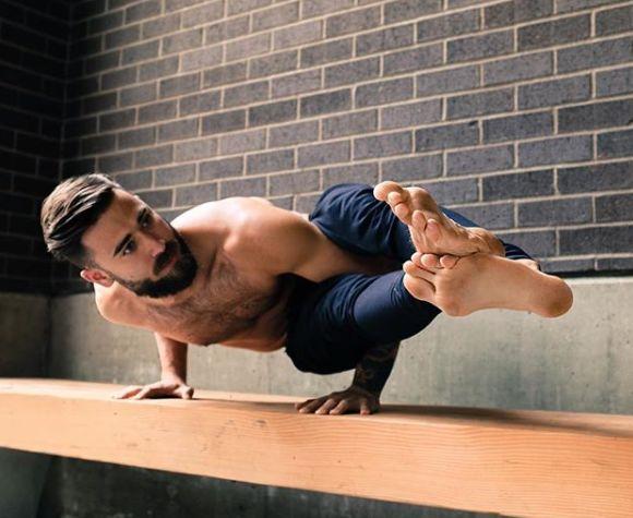 盘点男人练瑜伽,男人瑜伽刚柔并济