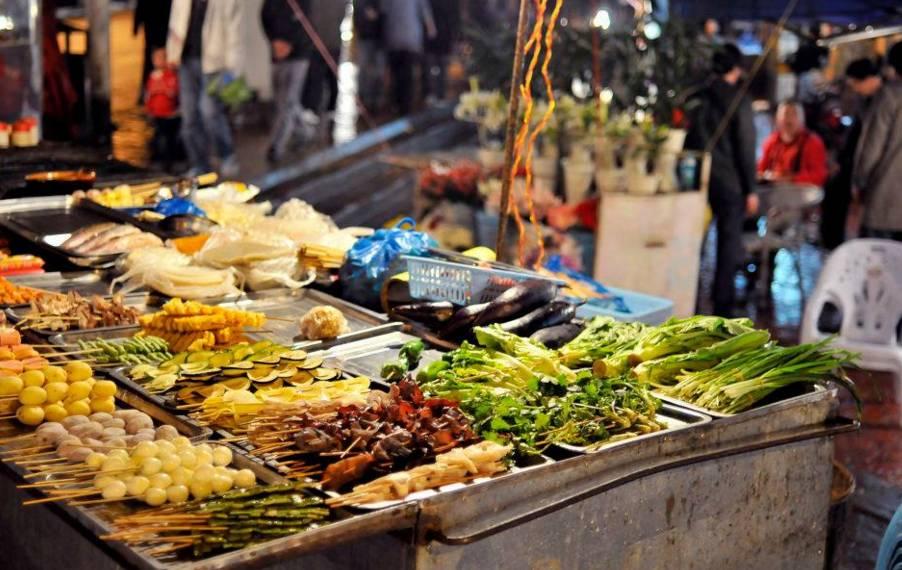 小型烧烤摊能赚多少钱,路边烧烤投资多少钱