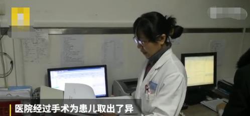 5岁女童自己*体下**塞进“异物”，吓坏妈妈，医生：性教育越早越好