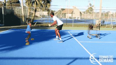 小朋友网球初学训练视频,小孩网球初学者击球训练方法