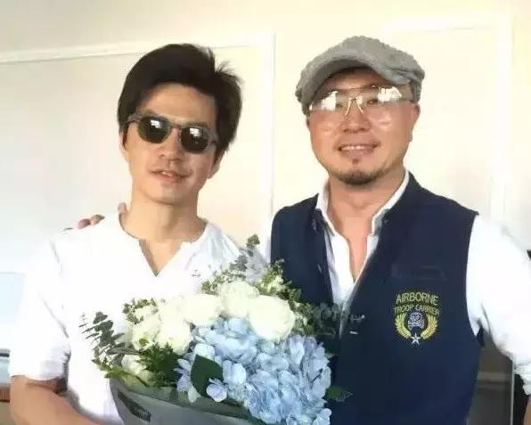 她在北京开了一家可以吃的花店，受众人追捧，还引来了李健