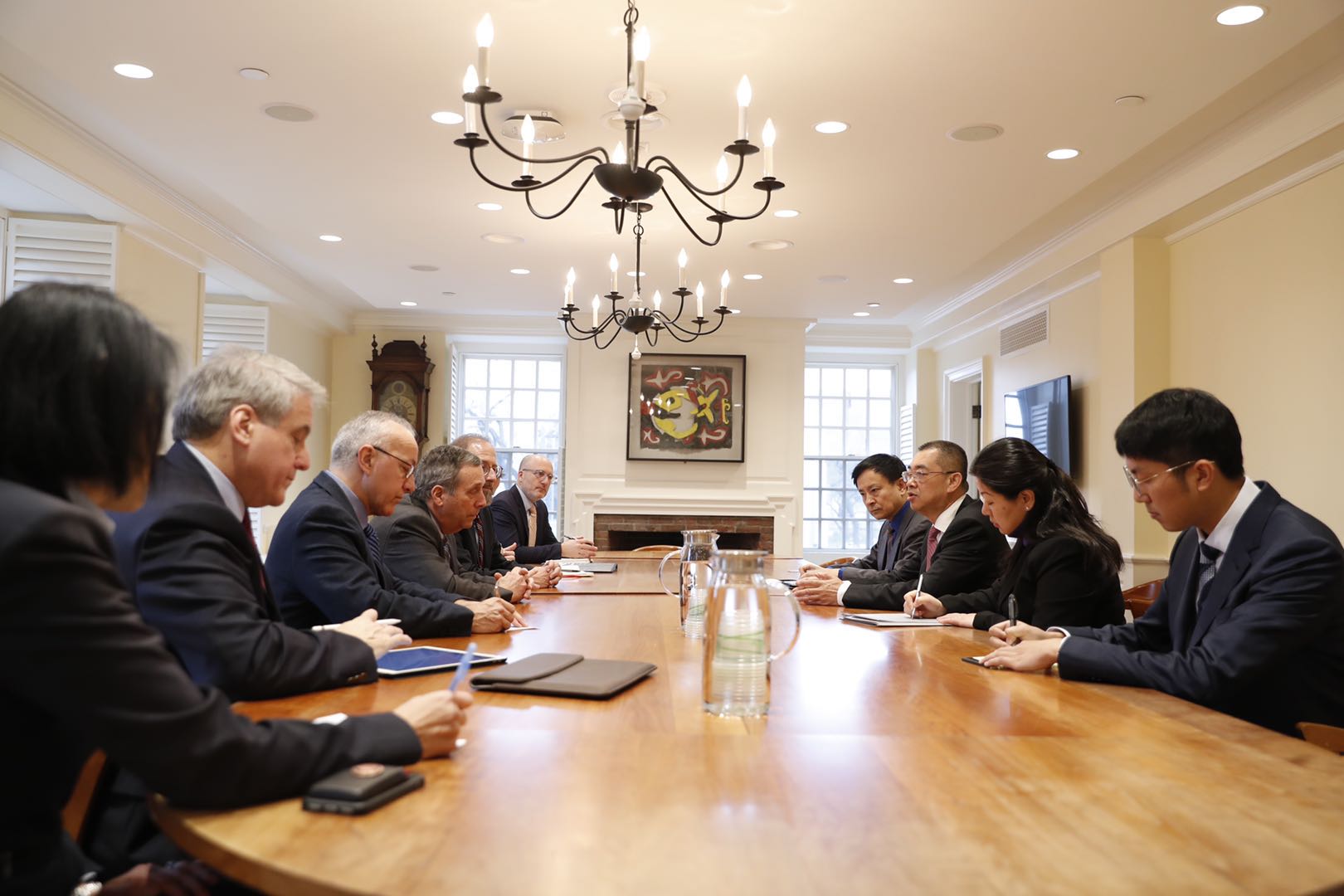 冠军之师，冠军之举：恒大牵手钟南山、哈佛，投8亿研究新冠病毒