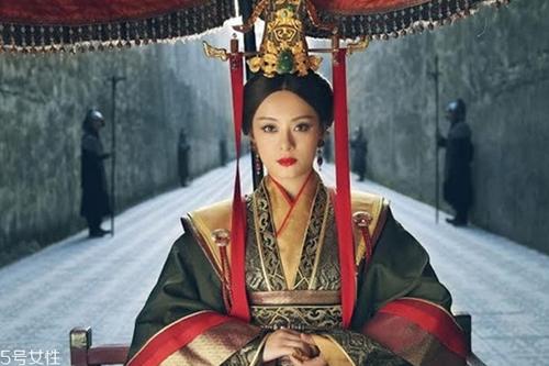 历史女性地位上升朝代,关于妇女历史地位变化的图片