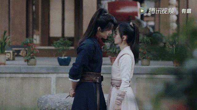 跌破及格线，全网都在喷的《有翡》，我却看得欢喜，只觉十分下饭