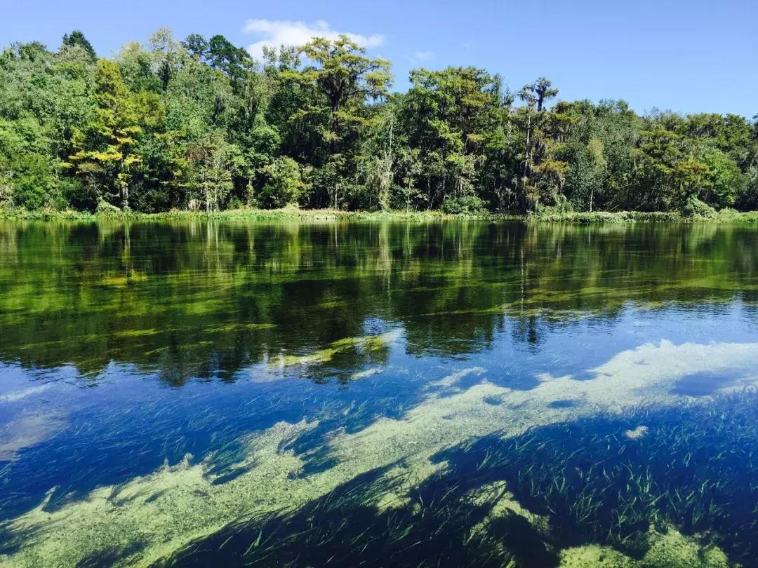 带皮划艇去高山湖泊旅行,皮划艇海岸旅行