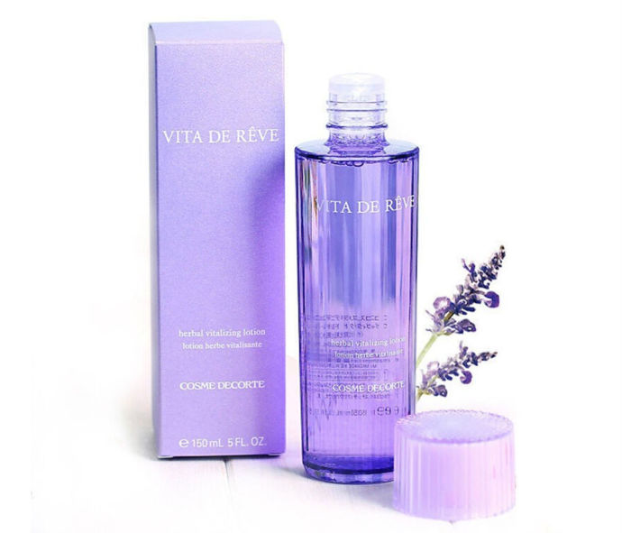 脸上长闭口用什么牌子化妆水湿敷,有什么化妆水可以祛闭口淡化痘印