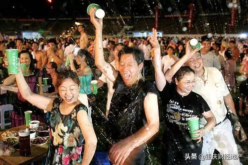 重庆大田湾体育场免费开放时间,重庆大田湾体育场多久完工