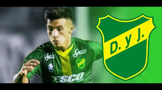 与梅西并列第一的阿根廷球员,梅西与阿根廷国家队小将合影