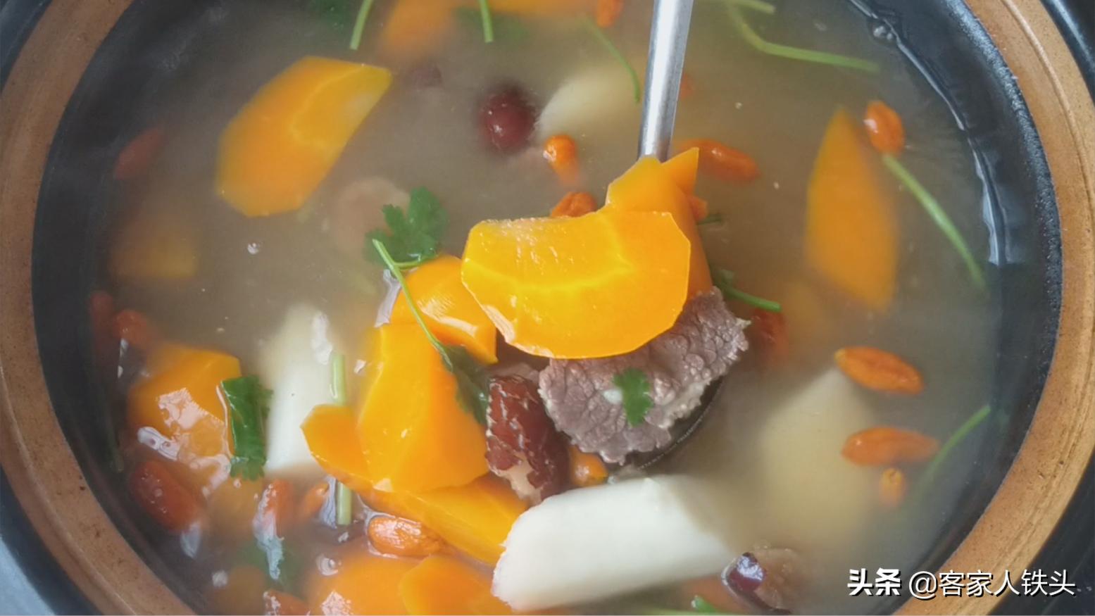 客家牛肉汤怎么做,客家牛肉汤里的红萝卜丝怎么做
