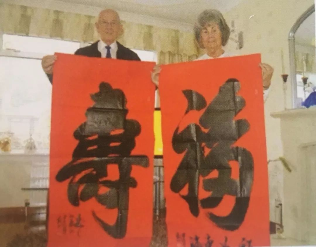 这位网红大爷是如何走红的,几百万粉丝的网红大爷