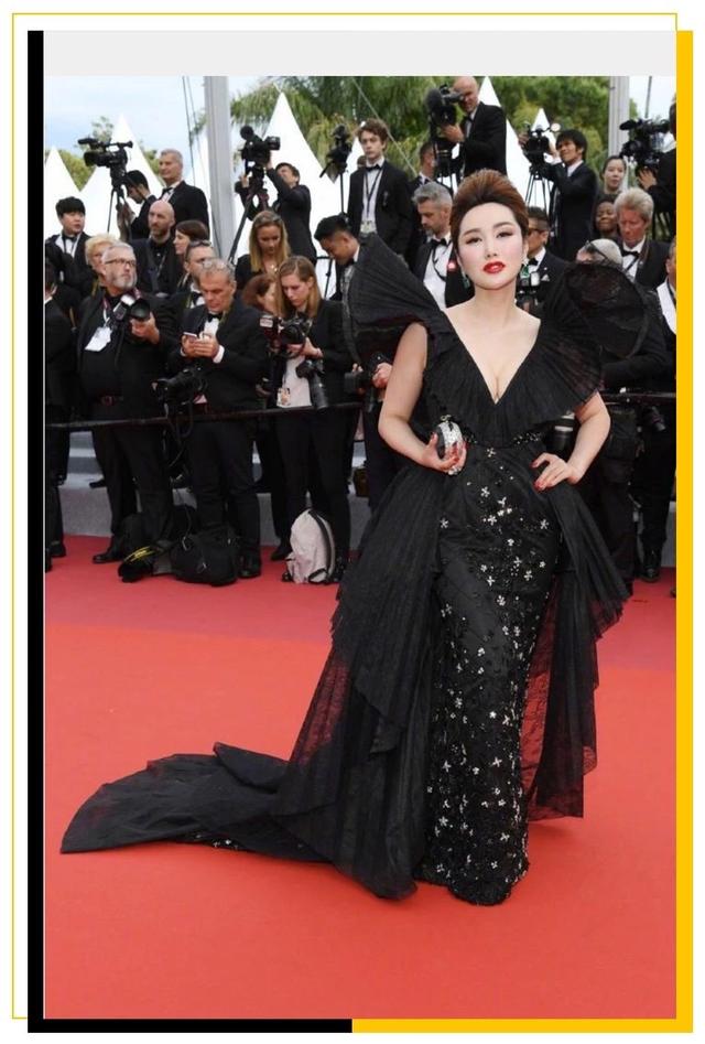 蹭走地毯吗？10万元走一次！