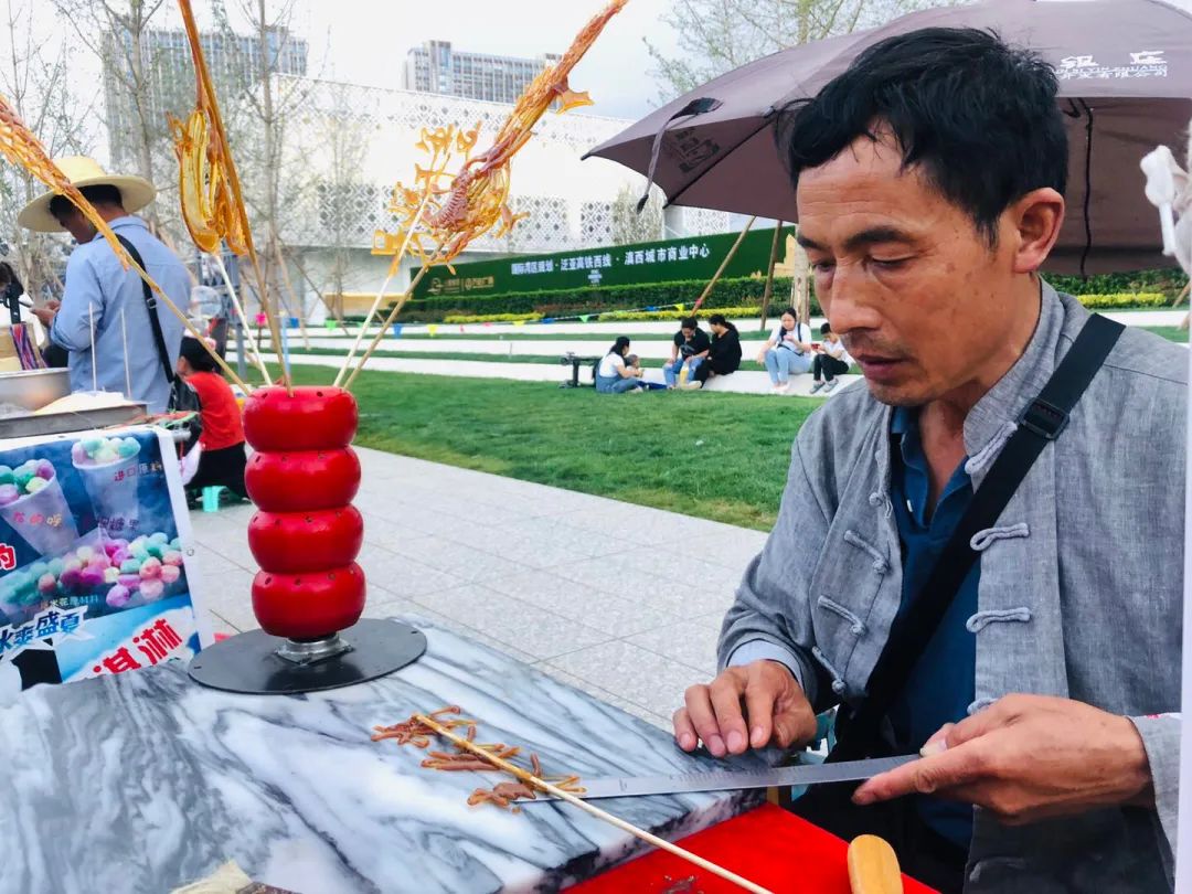 大理夜市水果小吃一条街,大理兴盛附近夜市哪里最热闹