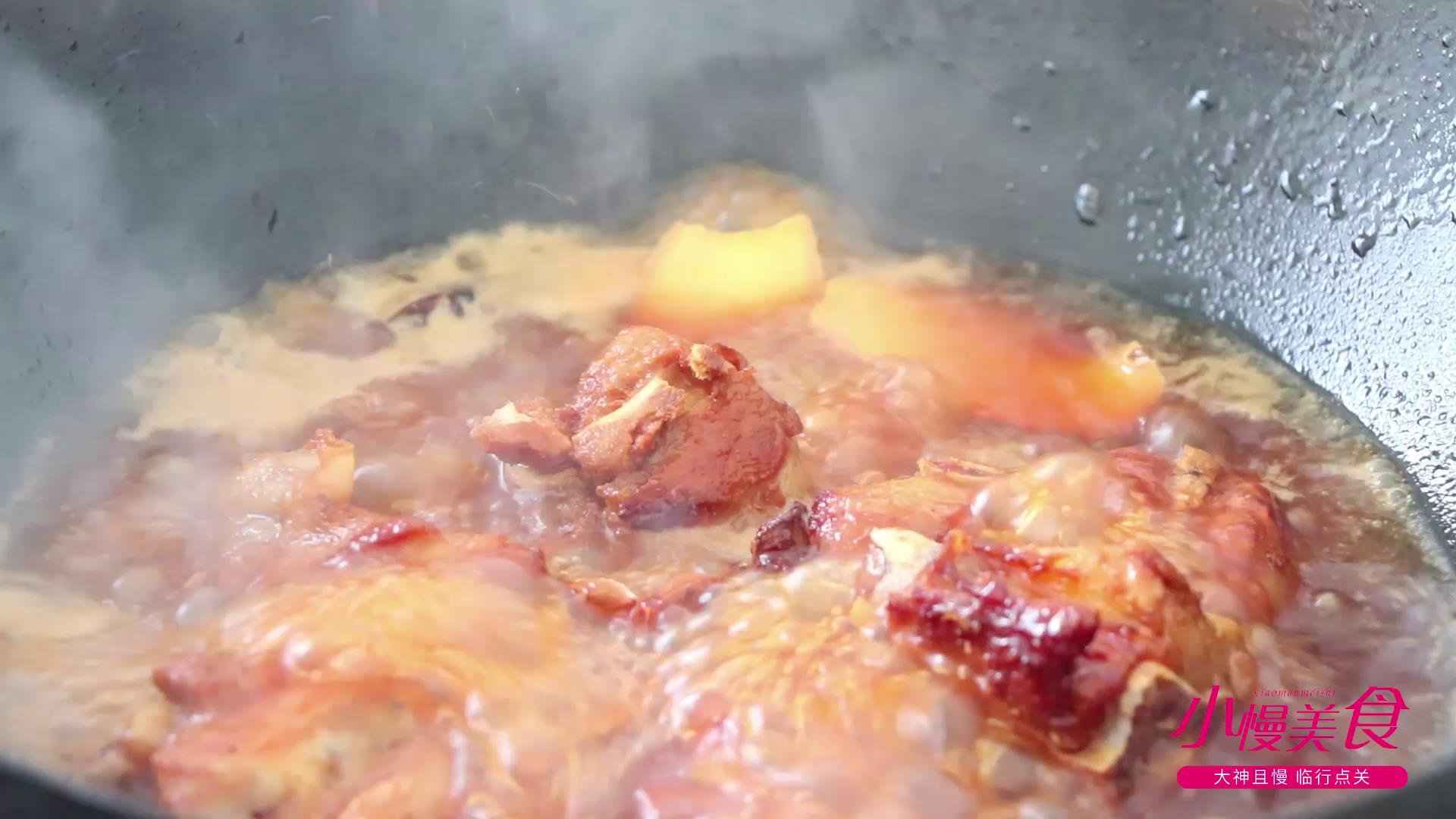 红烧排骨的家常做法最正宗视频,红烧排骨的做法外酥里嫩视频