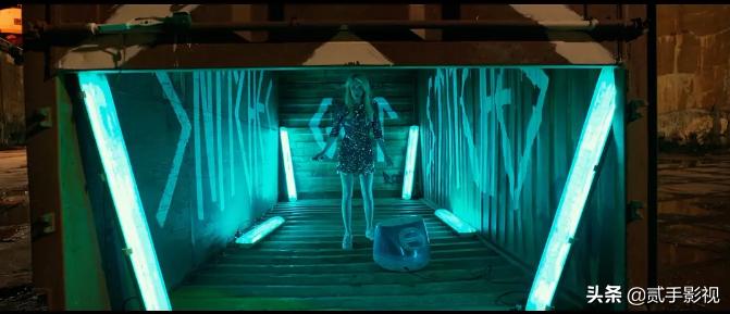 女主播直播收到巨额打赏,女主播收到巨额打赏跳舞