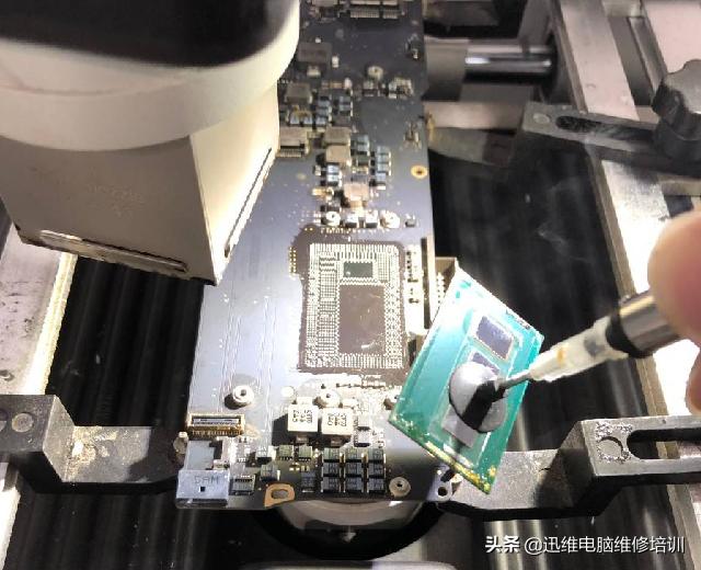 苹果macbook键盘进水怎么处理,macbook进水官方店维修多少钱