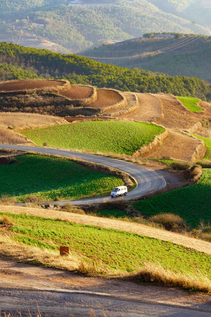 12条最美自驾线路,最美7条自驾游公路线路