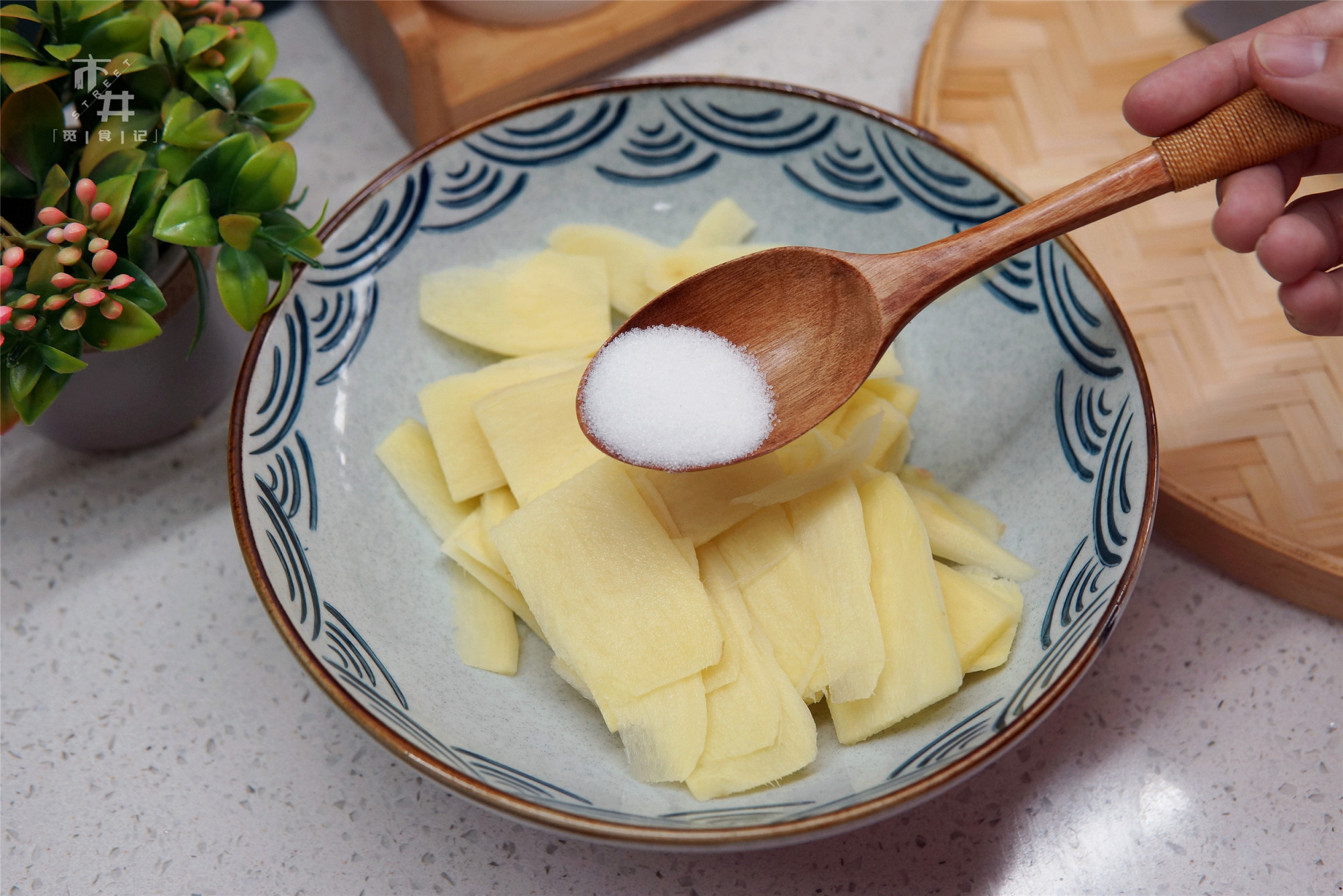 醋泡姜一年四季吃,醋泡姜好处多还有养胃的保健作用