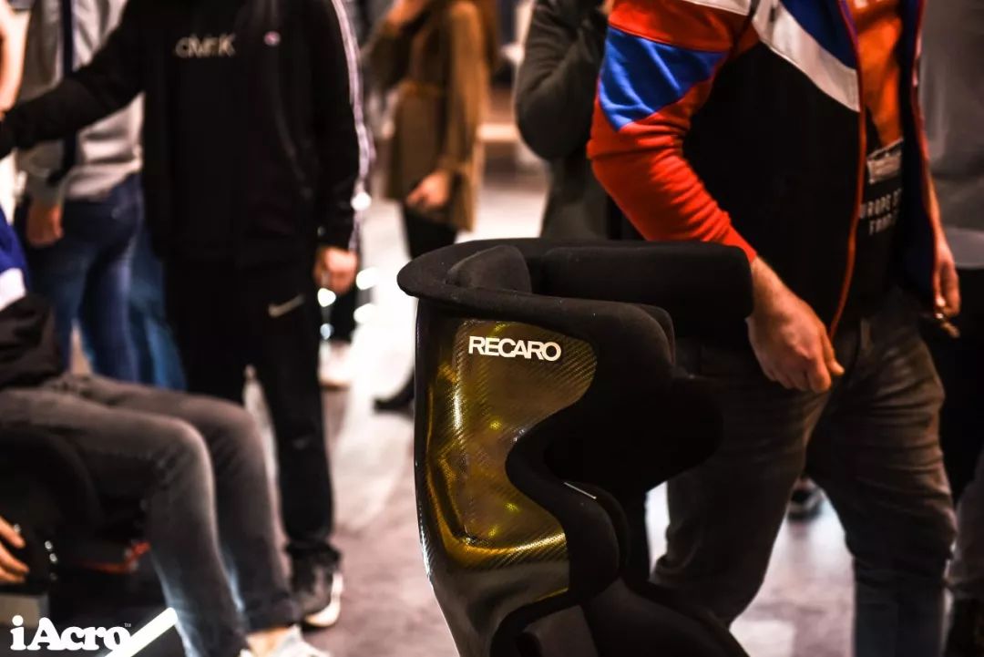 iAcroNavi——德国埃森改装车展之眼花缭乱上篇