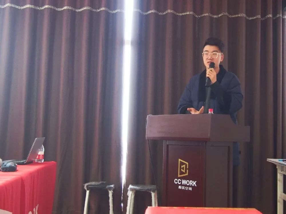 港中深信息管理与商业分析专业,商业分析专业适合本科生报考吗