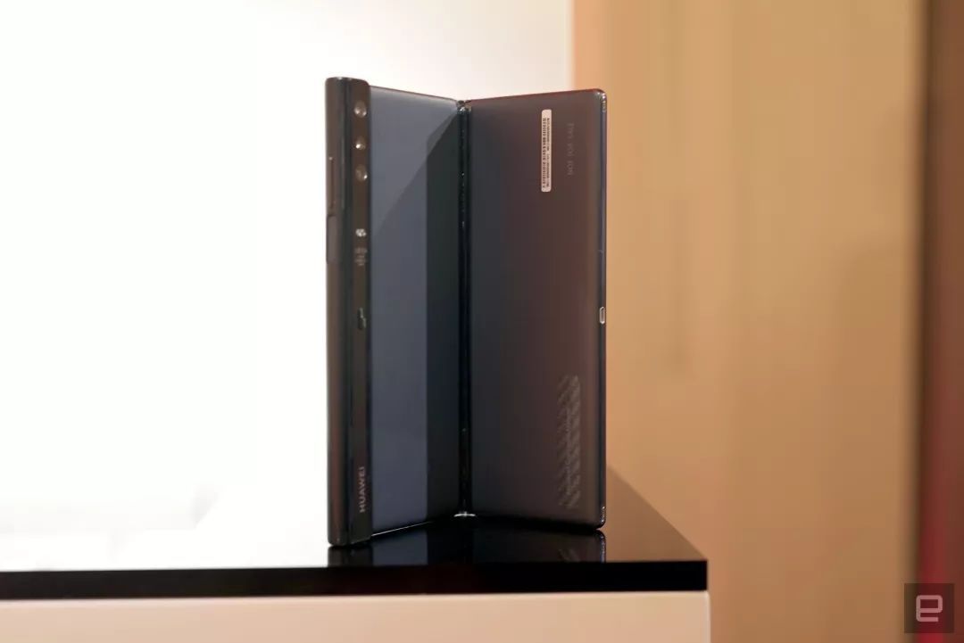 华为5g折叠屏手机在欧洲,华为5g折叠屏手机价格