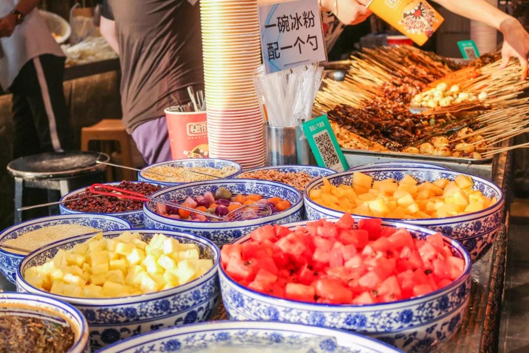 带你逛全国各地特点夜市,国内最好逛的夜市摊来了就不想走