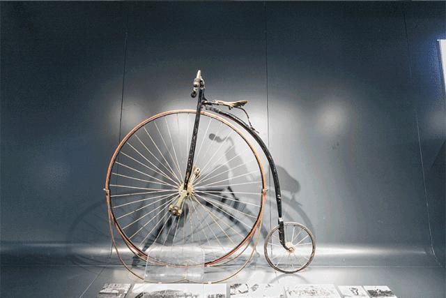 深圳翻身地铁成网红打卡地,深圳网红打卡地点富士康光明小镇