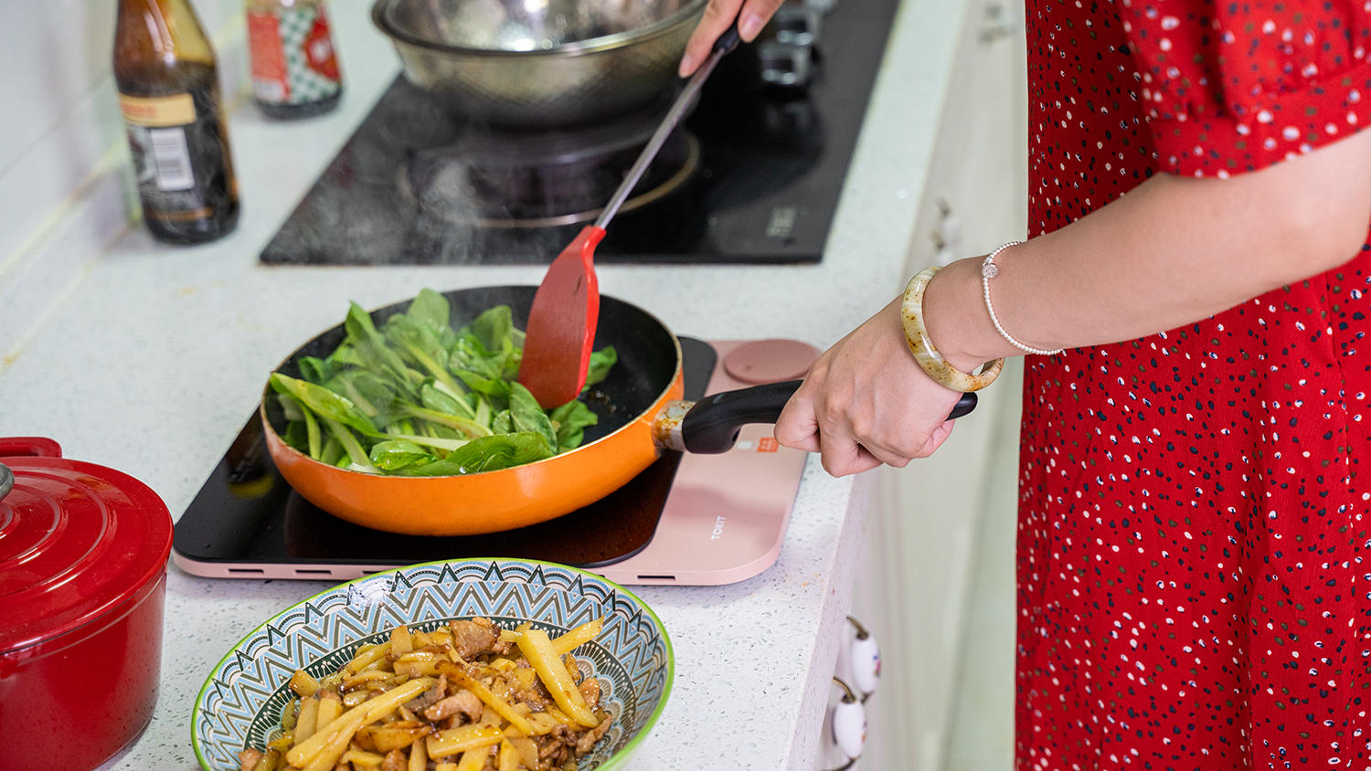 高颜值超薄电磁炉,tokit超薄轻彩高颜值电磁炉