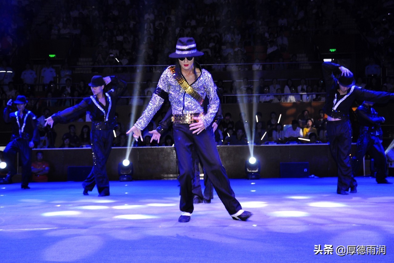 迈克尔杰克逊是乐坛很罕见的天才,流行之王迈克尔杰克逊的真实记录