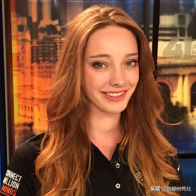 美人不做“花瓶”？她会芭蕾提琴走秀演戏，还是门萨高智商会员