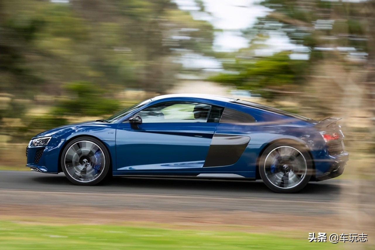 奥迪R8V10Coupeperformance版,新款奥迪r8v10performance版本
