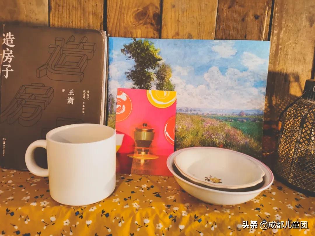 在成都这些小众的杂货铺里，藏着女娃娃最乖的头花