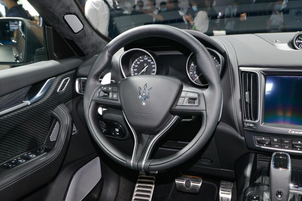 玛莎拉蒂levante2016款3.0ts标准型,玛莎拉蒂levante推出限量版