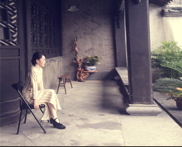 中国穿旗袍最好看的女明星许晴,51岁许晴风情万种