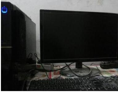 电脑开机后屏幕亮但无法显示桌面,电脑开机屏幕亮了但是什么也没有