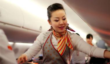 飞机上的专用耳机怎么使用的,使用无线耳机的正确方法