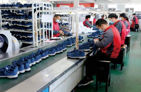 金螳螂鞋业公众号已启动，喜欢军品鞋靴类的朋友欢迎关注