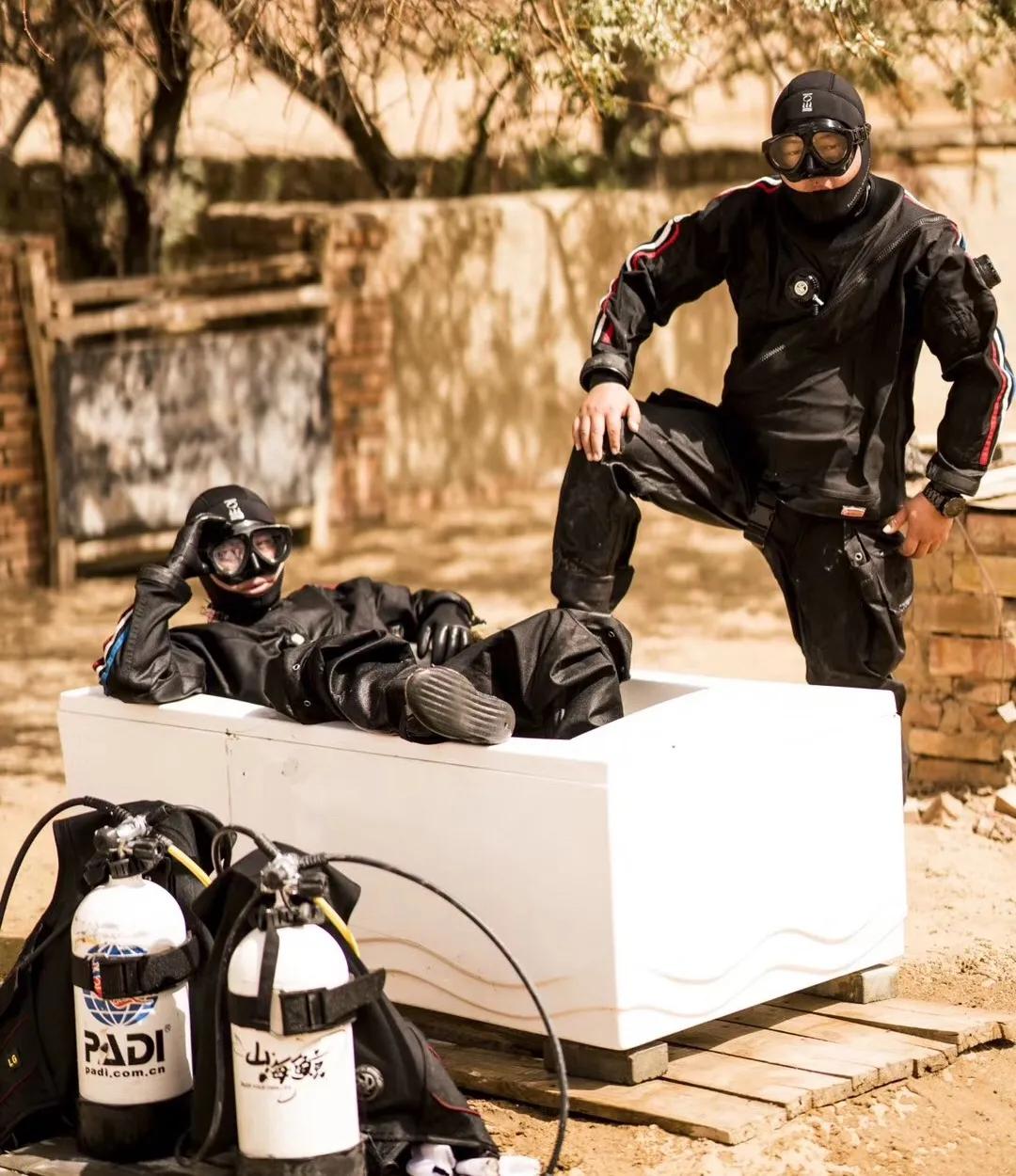 到巴丹吉林沙漠双色湖的路,去巴丹吉林沙漠玩要注意什么