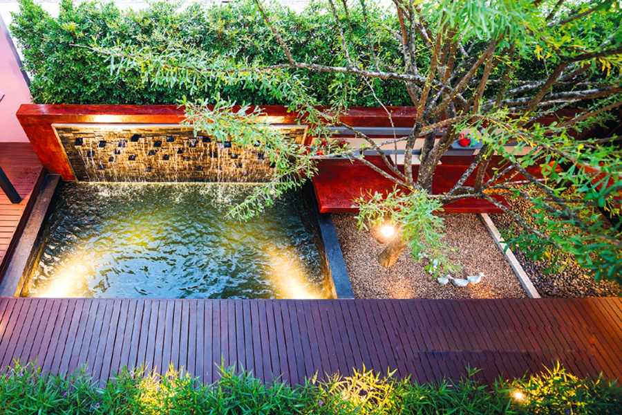 庭院景观亭子布局,10个带有凉亭的庭院设计实景图