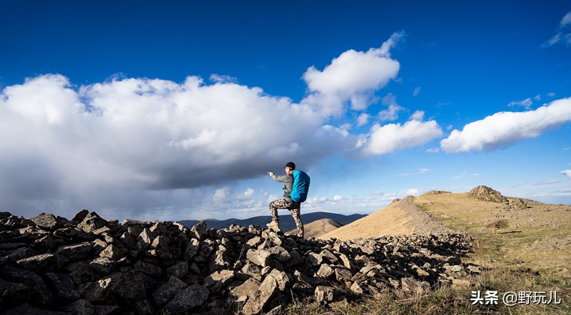 塞北初夏，拓乐陪我逐云日，拓乐Thule35LAllTrailX背包测评