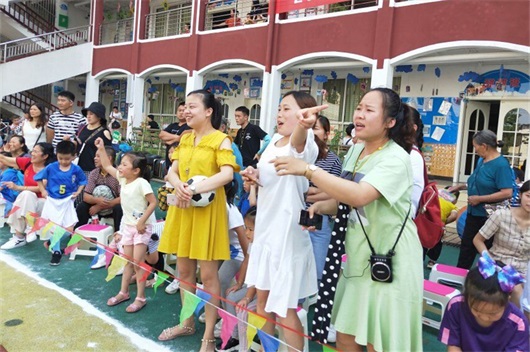 足球特点幼儿园有哪些活动,世界足球日活动幼儿园