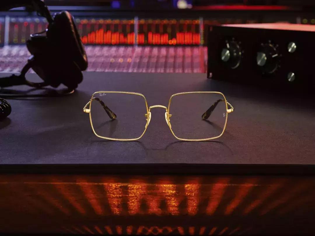 gentlemonster王嘉尔出场,gentlemonster智能眼镜二代