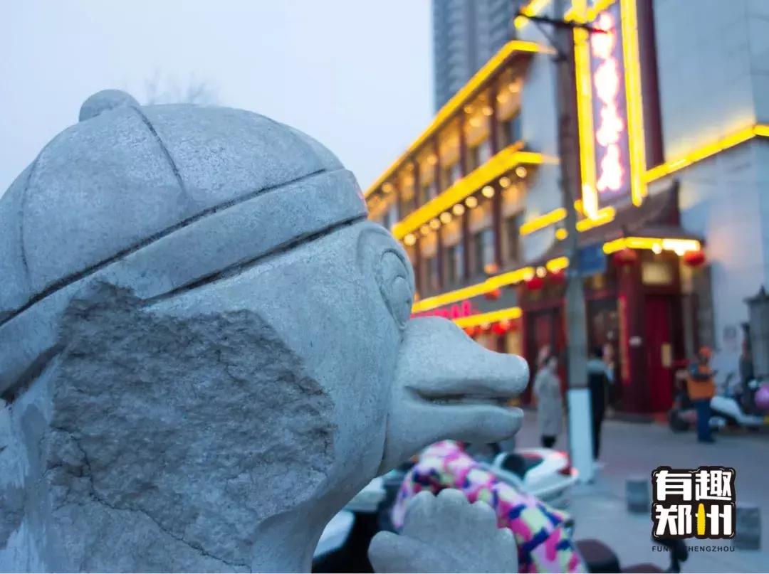 称霸紫荆山商圈40年的老店里，藏着郑州的人间烟火