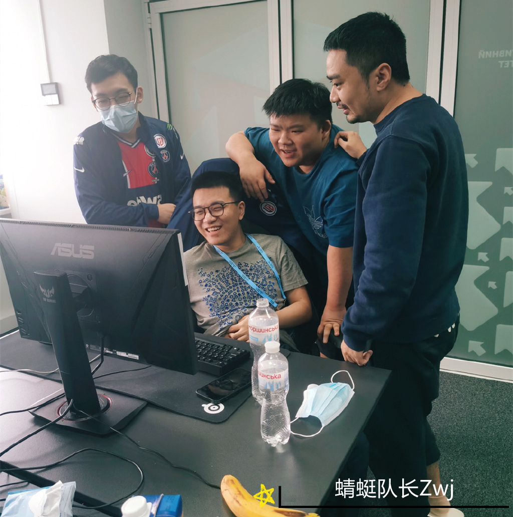 Dota2：贸易鬼才！2个好友位就能换到6张归国机票？LGD血赚不亏